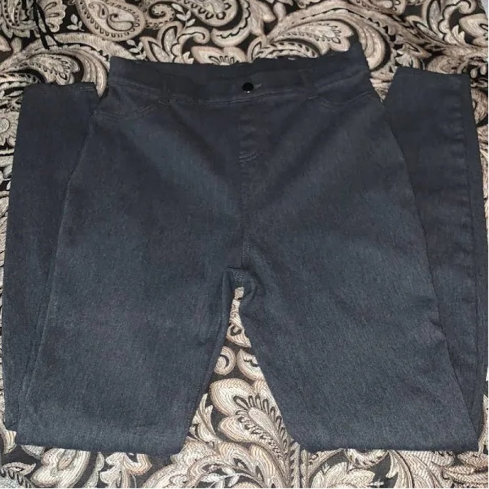 ***5/$20*** Gray Jeggings – M (8-10)